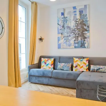 Zoe - Design 2Br Mouffetard-3